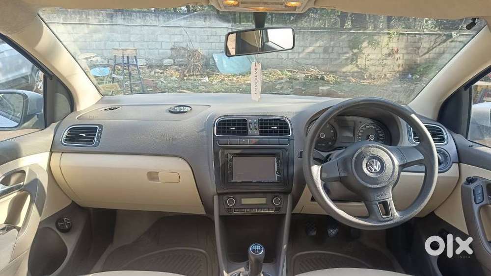 Volkswagen Vento 2010-2013 Petrol Highline, 2012, Petrol