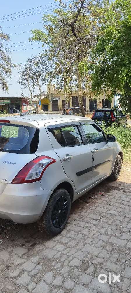 Maruti Suzuki Swift 2012 Vdi Petrol