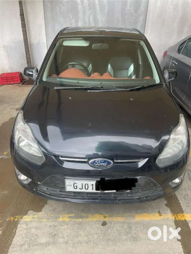 Ford Figo 2011 Diesel 102000 Km Driven