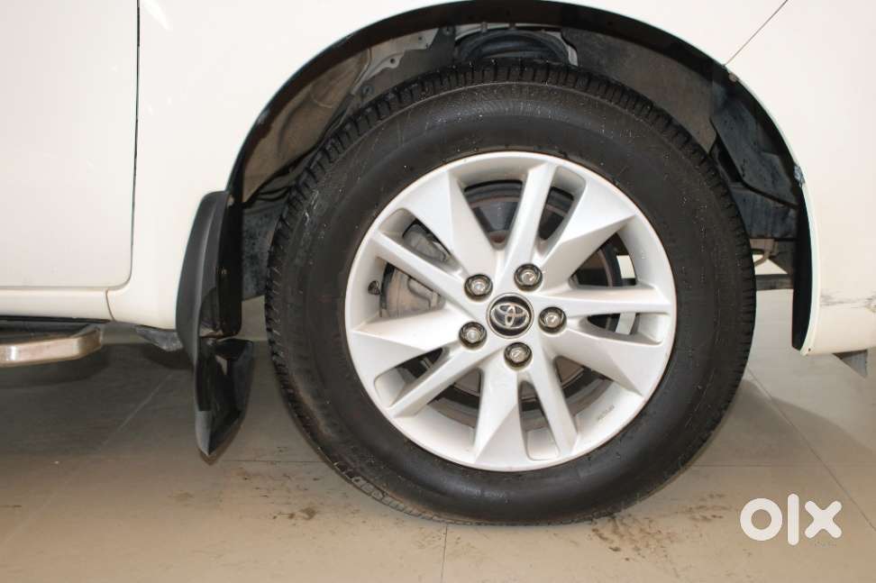 Toyota Innova Crysta 2.8 Gx At, 2017, Diesel