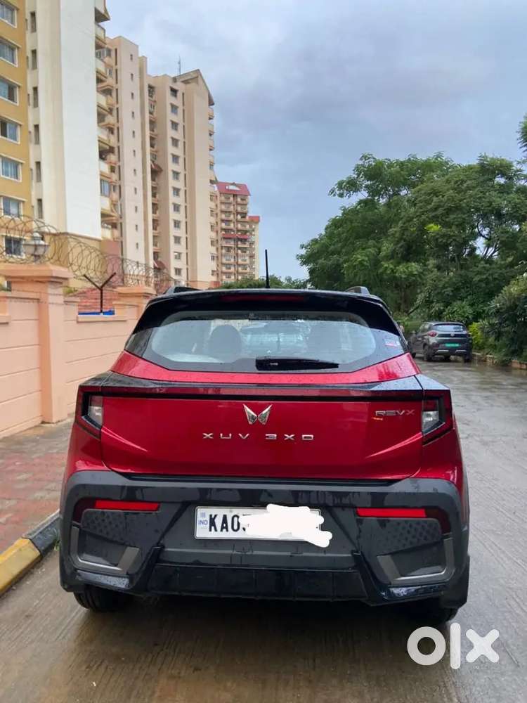Mahindra Xuv 3xo Revx At 2025 With Panoramic Sunroof
