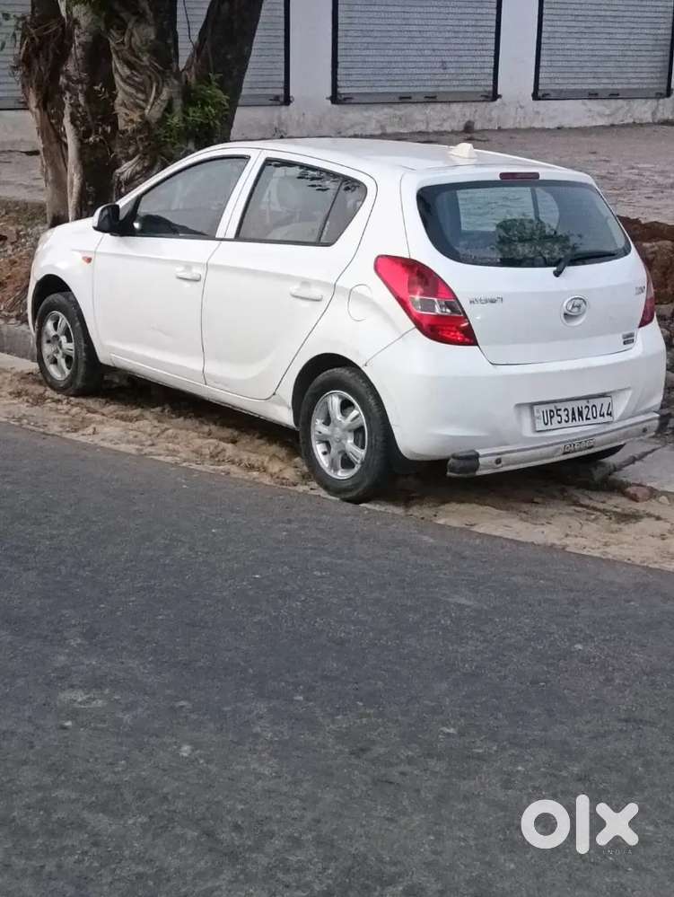 Hyundai I20 Asta Crdi 2009 Car