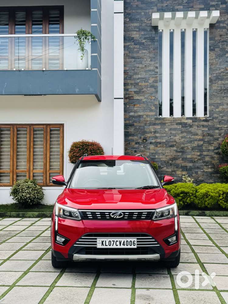 Mahindra Xuv300 W8, 2020, Petrol