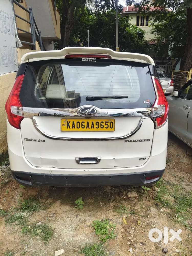 Mahindra Marazzo 2020 Diesel M8