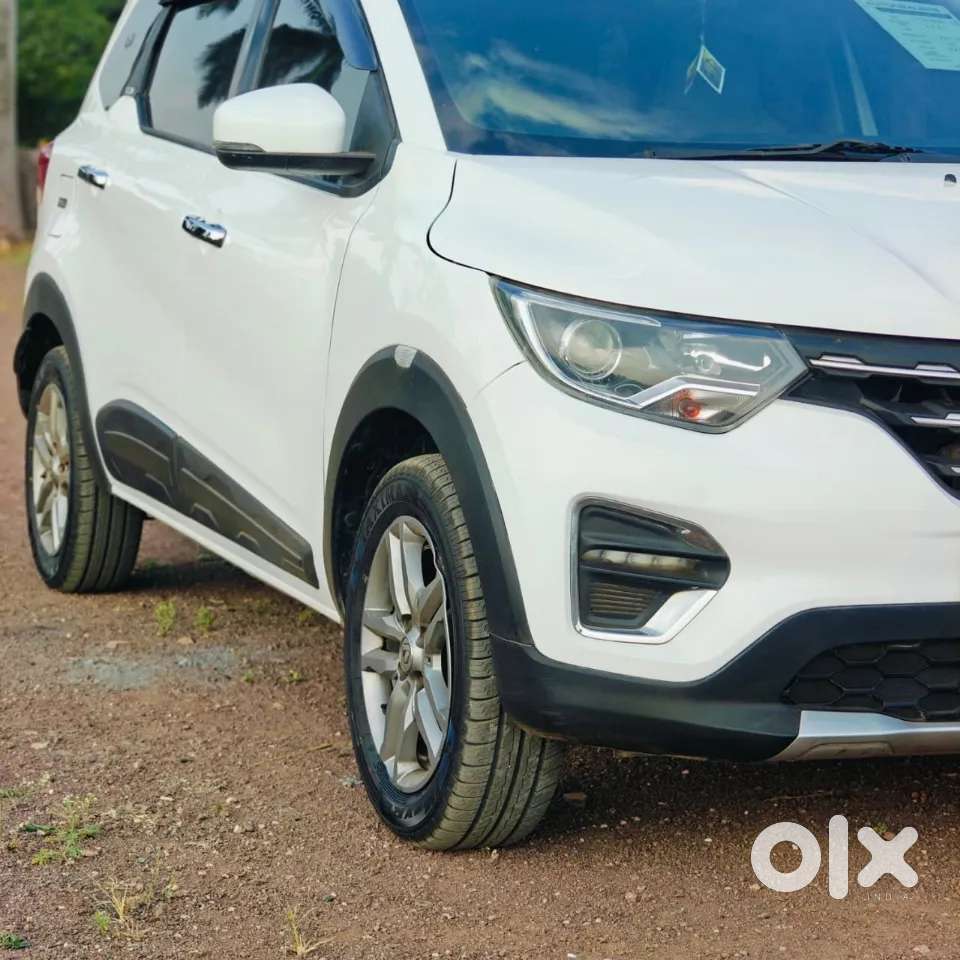Renault Triber Rxz, 2021, Petrol