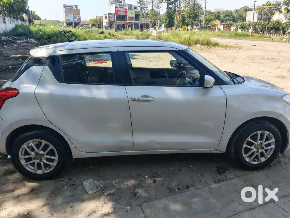 Ek Dum Vadia Gadi Hai