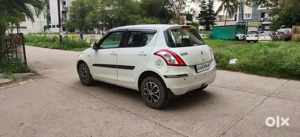 Maruti Suzuki Swift Vxi, 2017, Petrol