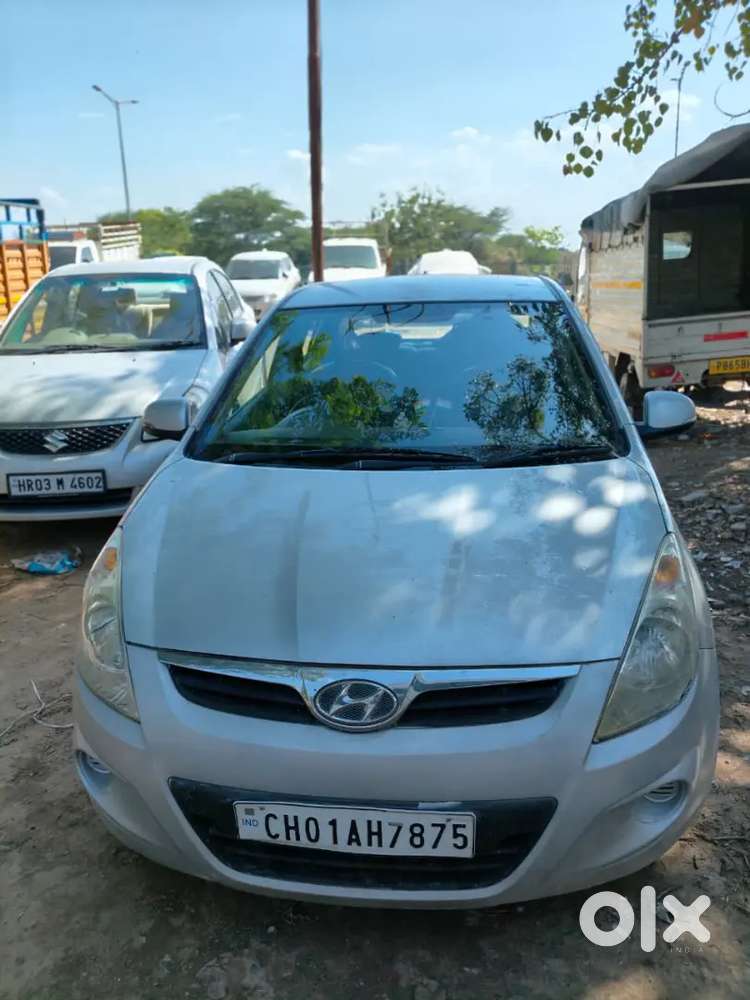 Hyundai New I20 2011 Petrol 150000 Km Driven