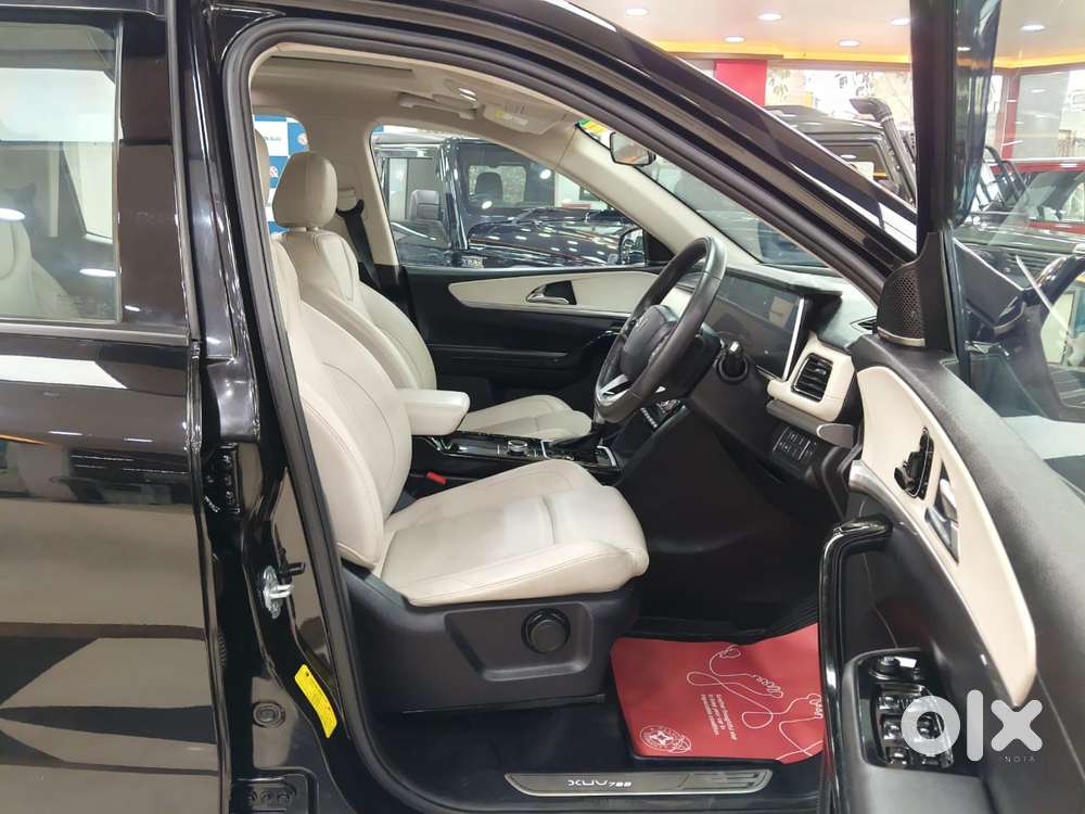Mahindra Xuv700 2.2 Ax 7 Diesel At Luxury Pack Str, 2024, Diesel