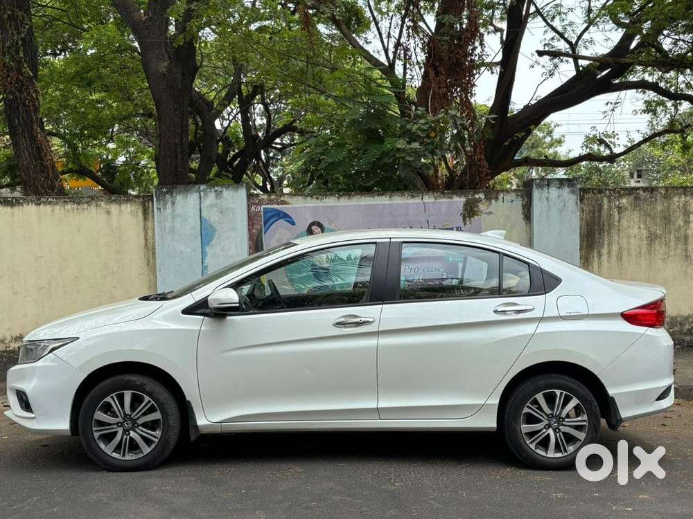 Honda City V Petrol