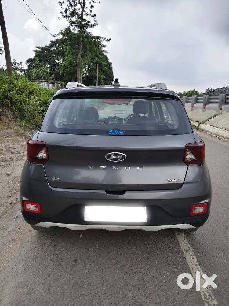 Hyundai Venue 2021 1st Owner