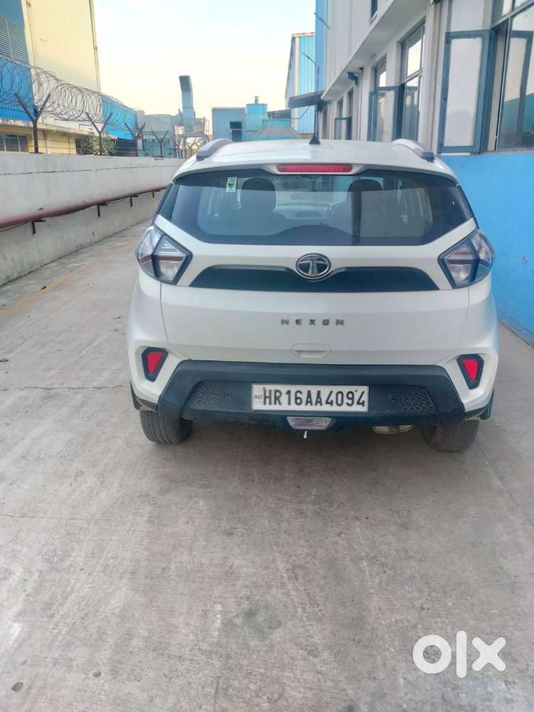 Manual Transmission Nexon With Sunroof