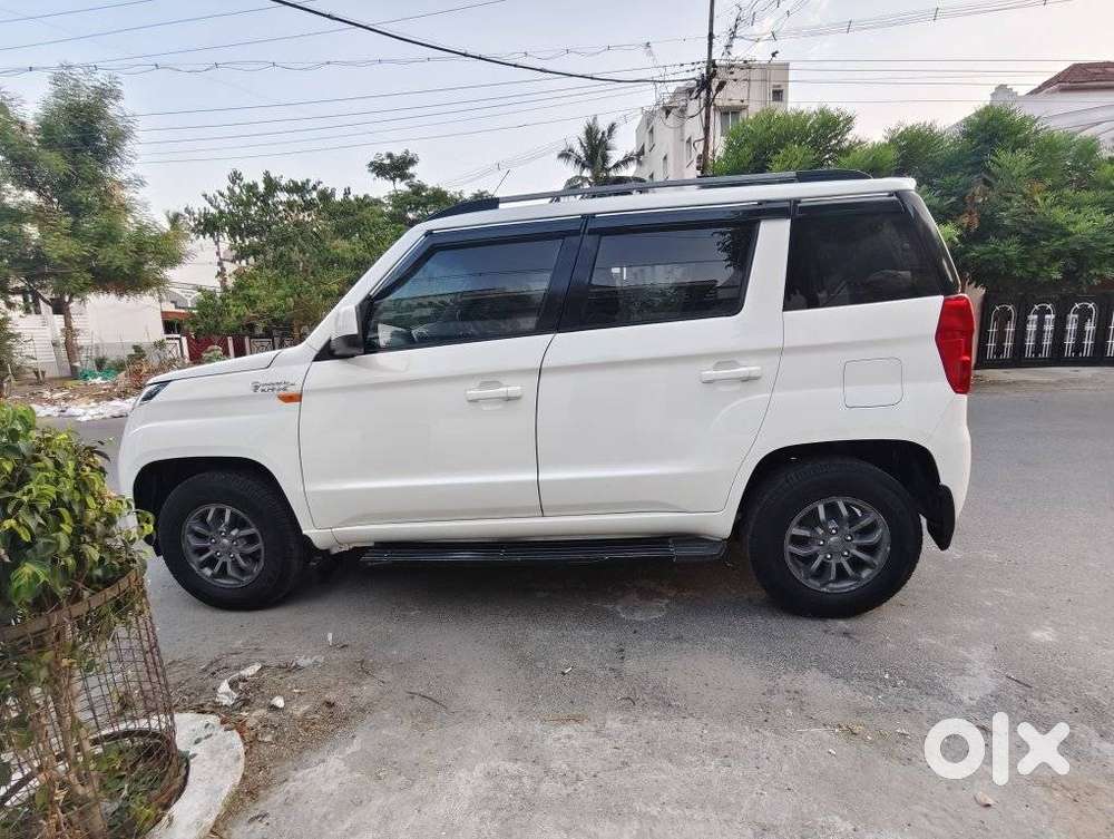 Mahindra Tuv 300 T10, 2017, Diesel