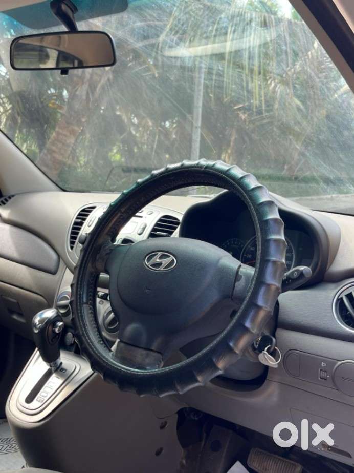 Hyundai I10 Sportz At, 2011, Petrol