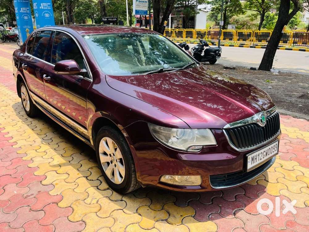 Škoda Superb Petrol Auto