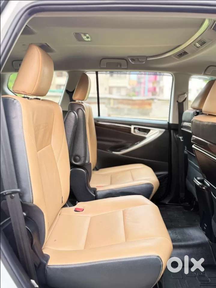 Toyota Innova Crysta [2020-ongoing] 2.4 Zx 7 Str, 2023, Diesel
