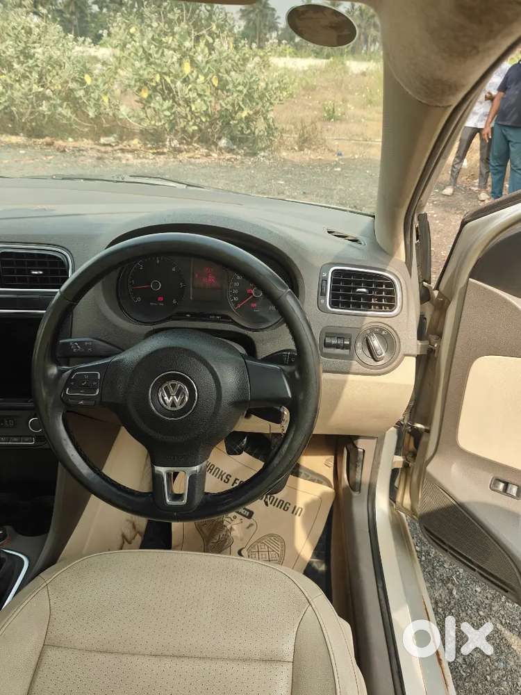 Volkswagen Vento 1.6-mt Highline