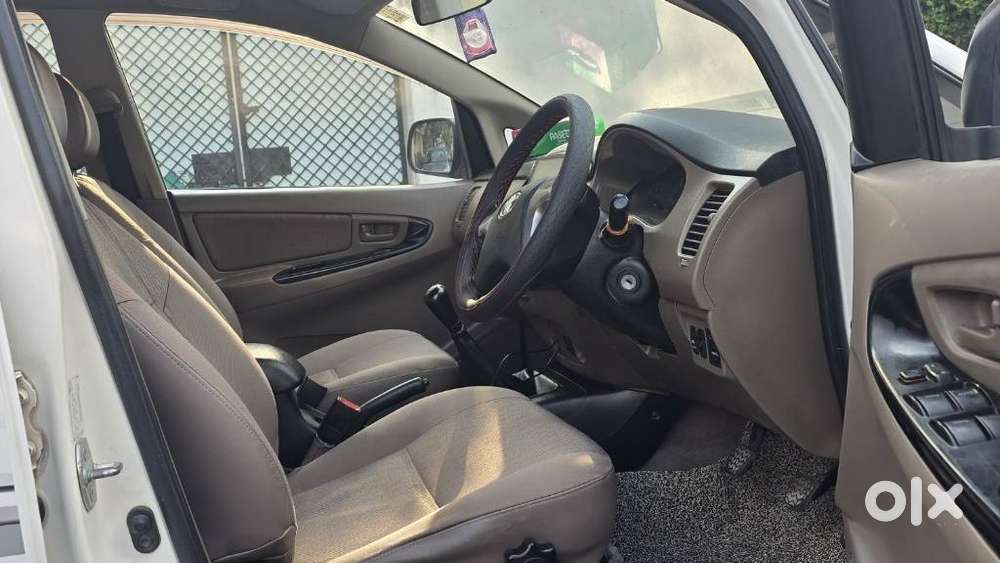 Toyota Innova 2.5 G (diesel) 7 Seater, 2015, Diesel