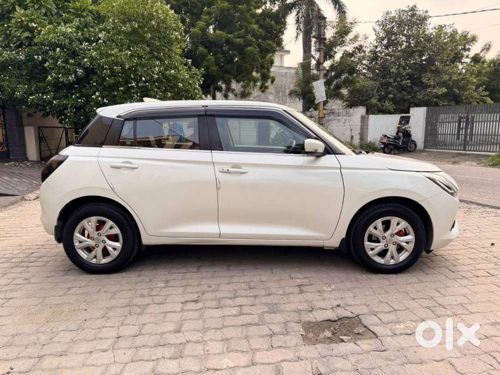 Maruti Suzuki Swift 1.3 Zxi, 2024, Petrol