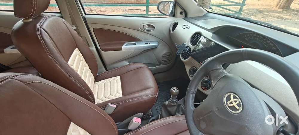 Toyota Etios Liva - 2013
