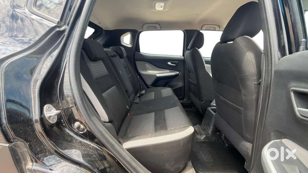 Nissan Magnite 1.0 Xv, 2022, Petrol