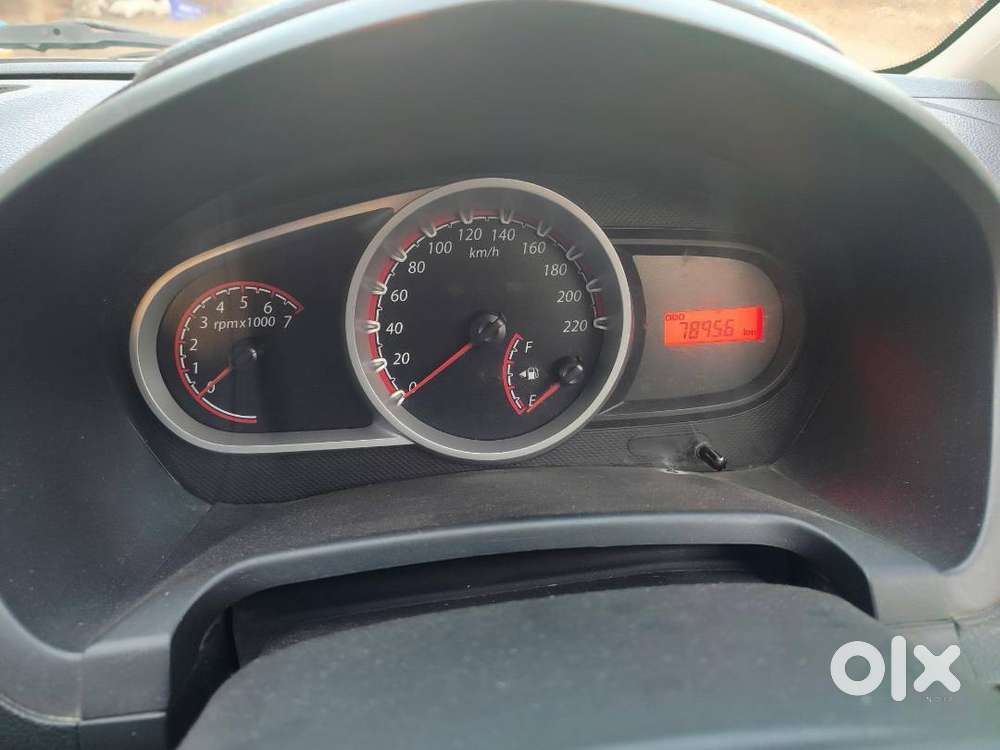 Ford Figo Zxi Duratec 2012