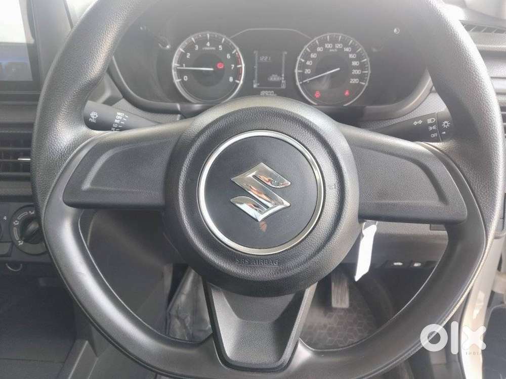 Maruti Suzuki Brezza 1.5 Lxi Smart Hybrid, 2025, Petrol
