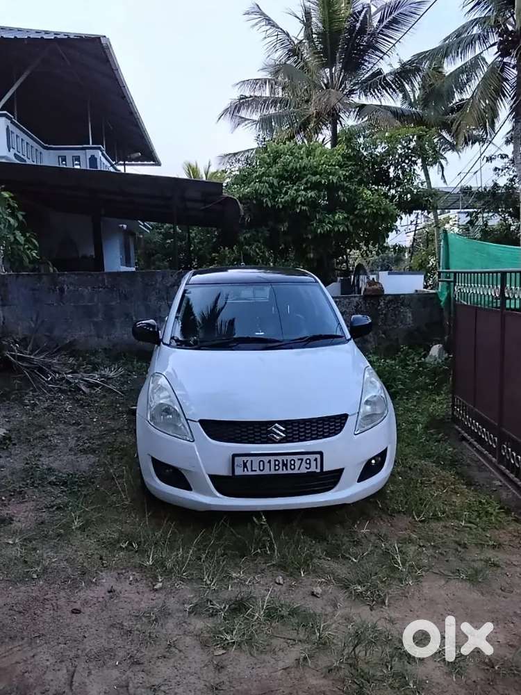 Maruti Suzuki Swift 2013 Petrol 106000 Km Driven