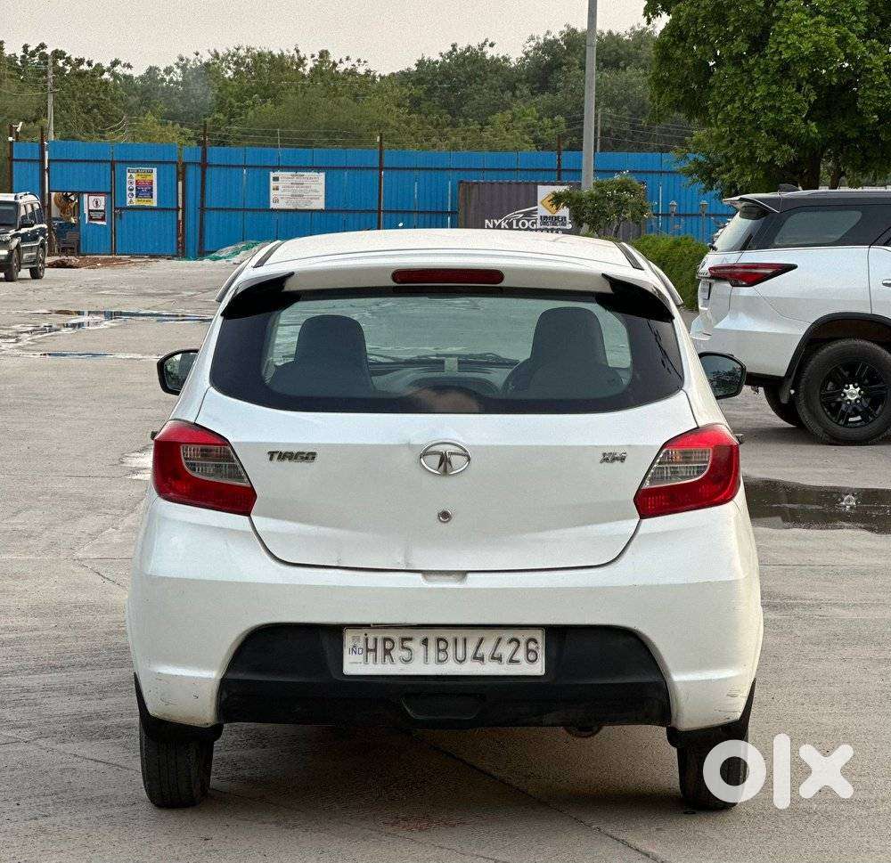 Tata Tiago 1.2 Revotron Xt (o), 2018, Petrol