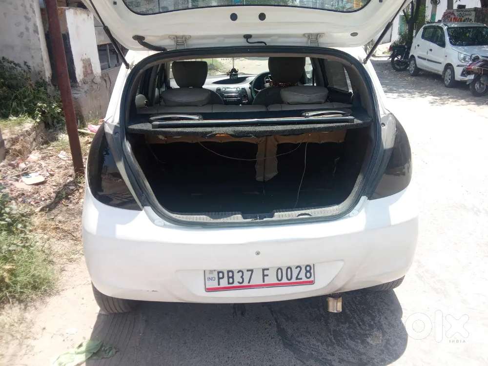 Hyundai I20 Asta Crdi 2010