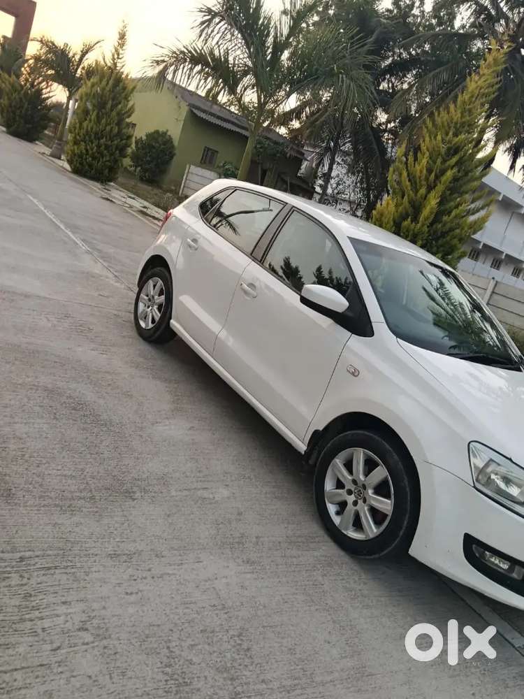 Volkswagen Polo Petrol Manual 2011