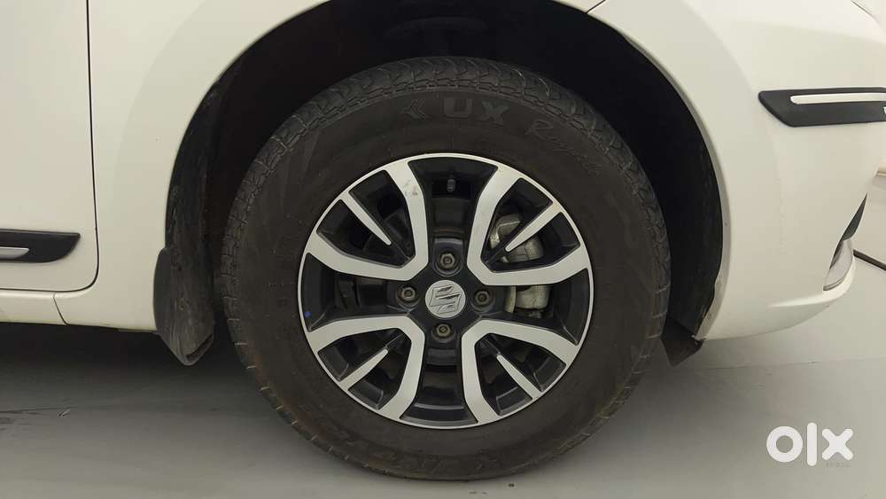 Maruti Suzuki Dzire Vxi Ags, 2023, Petrol