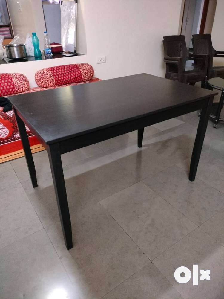 Lerhamn dining online table