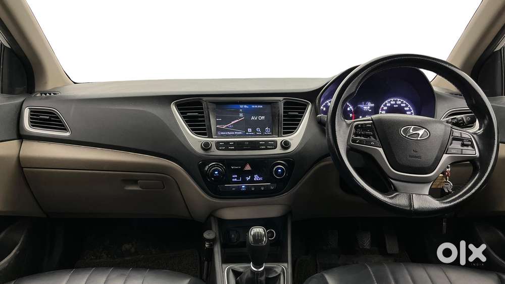 Hyundai Verna 1.6 Vtvt Sx, 2017, Petrol