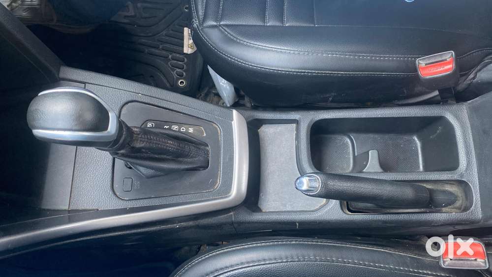 Maruti Suzuki Brezza 1.5 Zxi At Smart Hybrid, 2023, Petrol