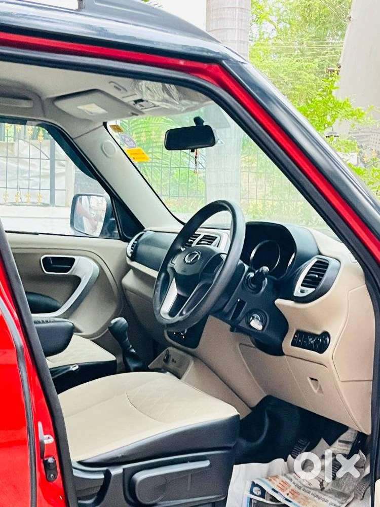 Mahindra Tuv 300 T10 Dual Tone, 2018, Diesel