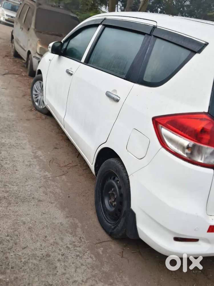 Maruti Suzuki Ertiga 2015 Diesel 130000 Km Driven