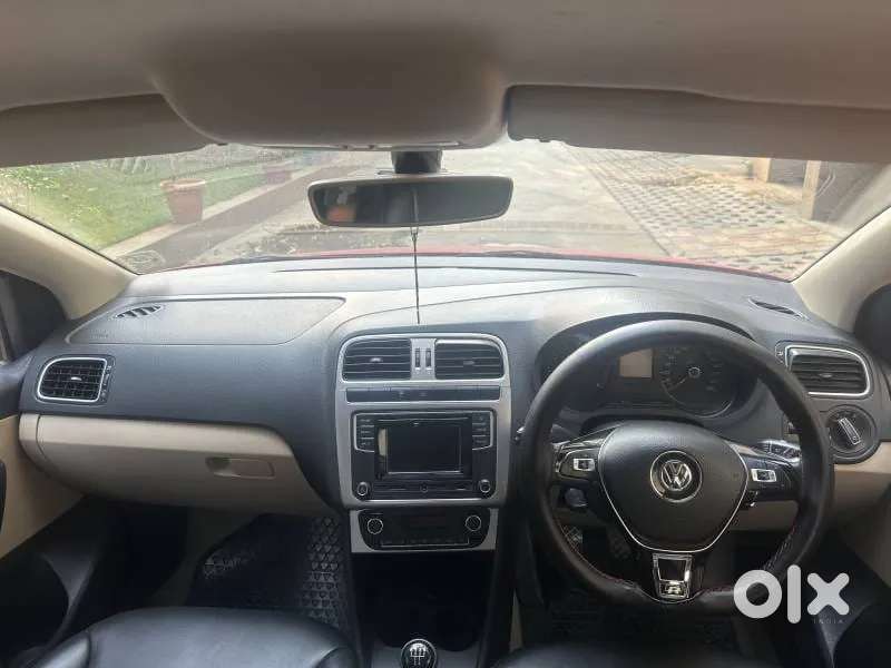 Volkswagen Polo Petrol Highline 1.2l, 2016, Petrol