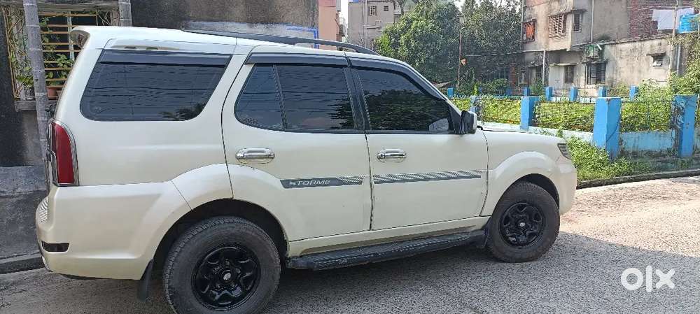 Tata Safari Storme 2014 Diesel 77000 Km Driven