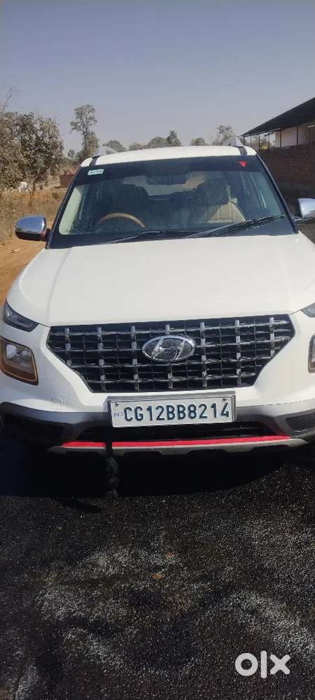 Hyundai Venue 2020 Petrol 45000 Km Driven