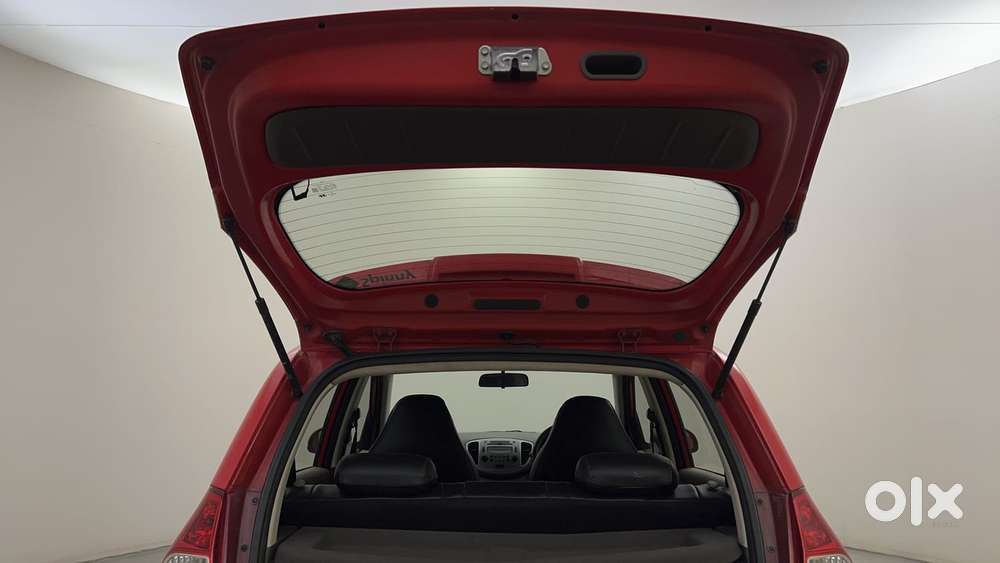 Hyundai I10 Sportz At, 2012, Petrol