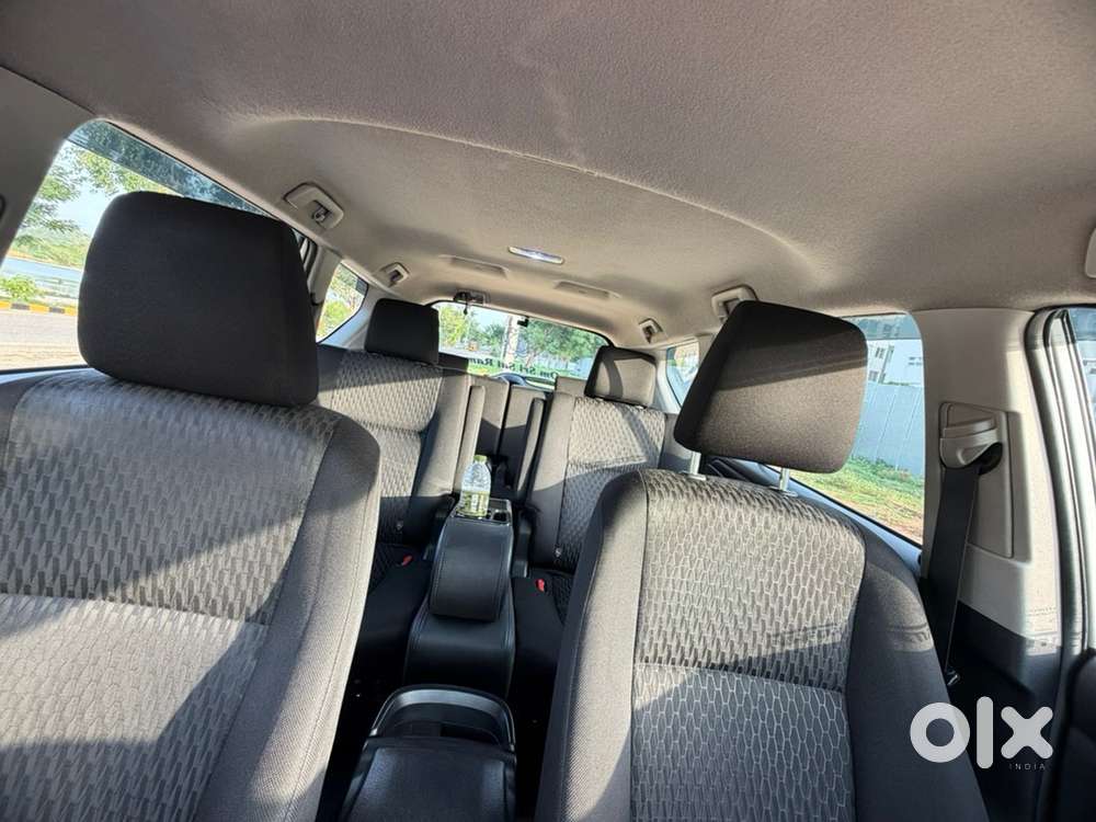 Toyota Innova Crysta 2017 Diesel 310000 Km Driven