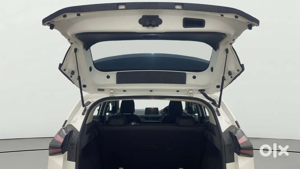 Tata Nexon Smart Plus S 1.2 Revotron Petrol 5 Mt, 2024, Petrol