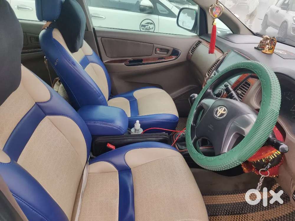 Toyota Innova 2016
