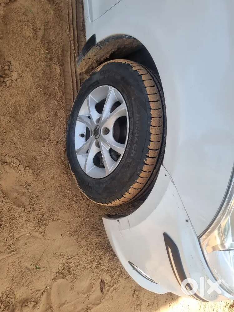 Maruti Suzuki Dzire 2015