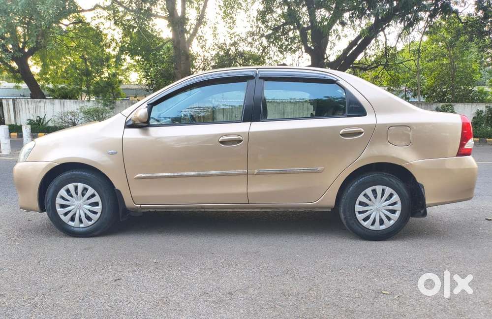 Toyota Etios 2010-2012 G, 2011, Petrol