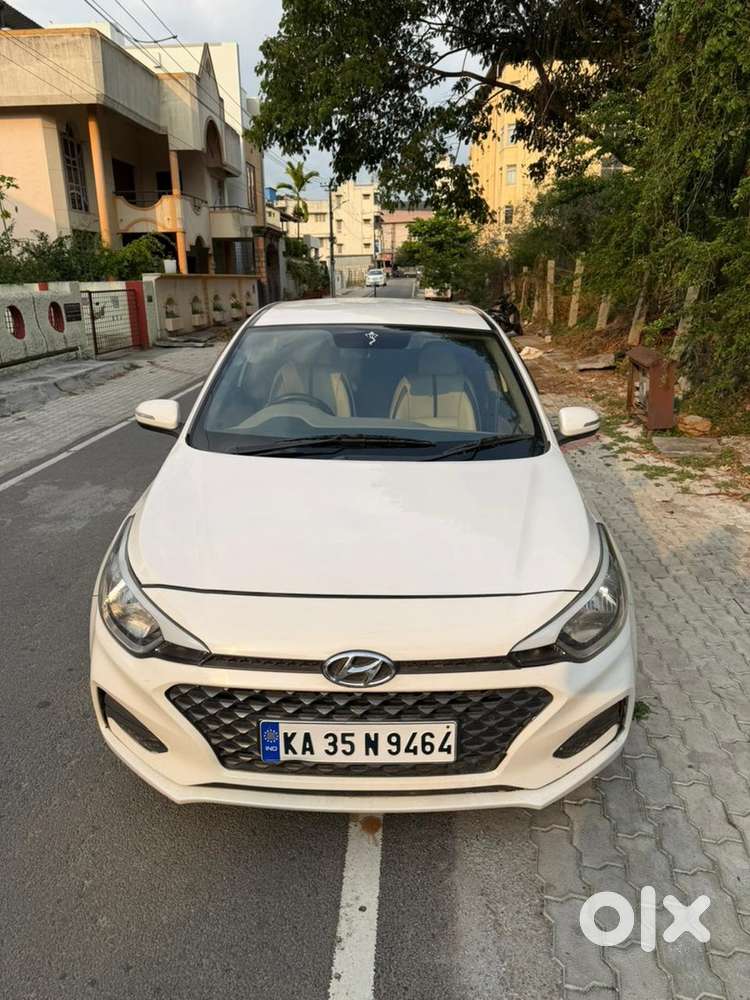  Hyundai Elite I20 Sportz  2018  Petrol  Second Owner