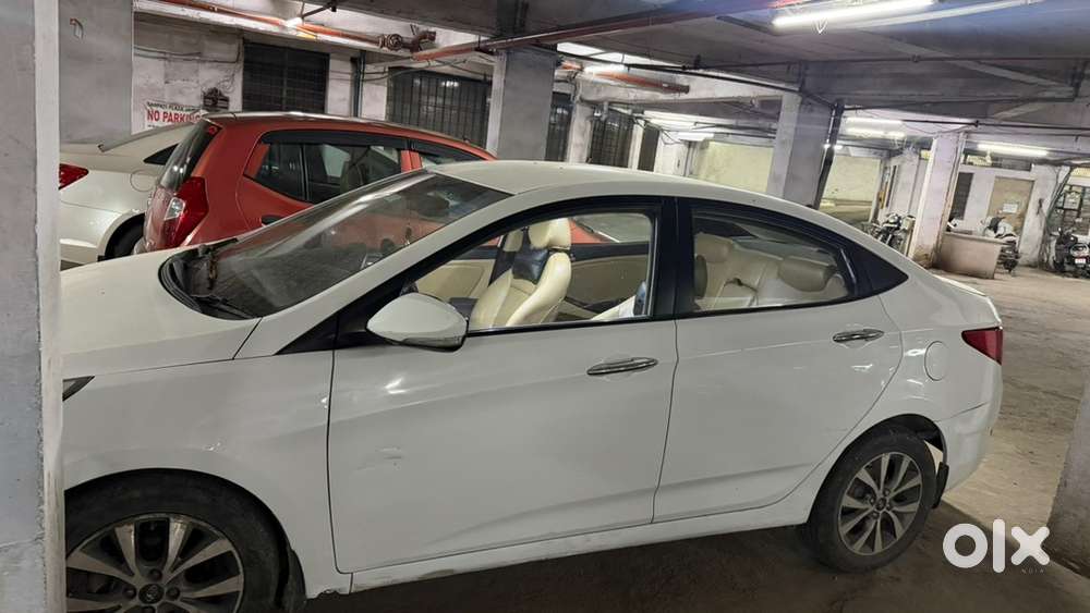 Hyundai Fluidic Verna 2015