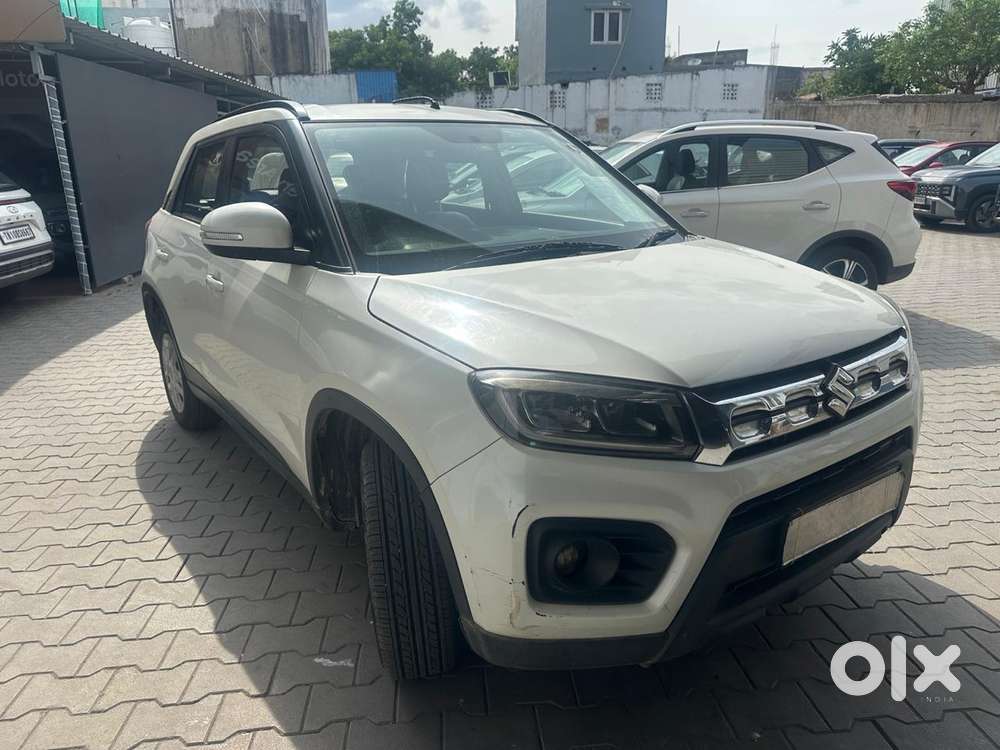 Maruti Suzuki Brezza Vxi At, 2020, Petrol