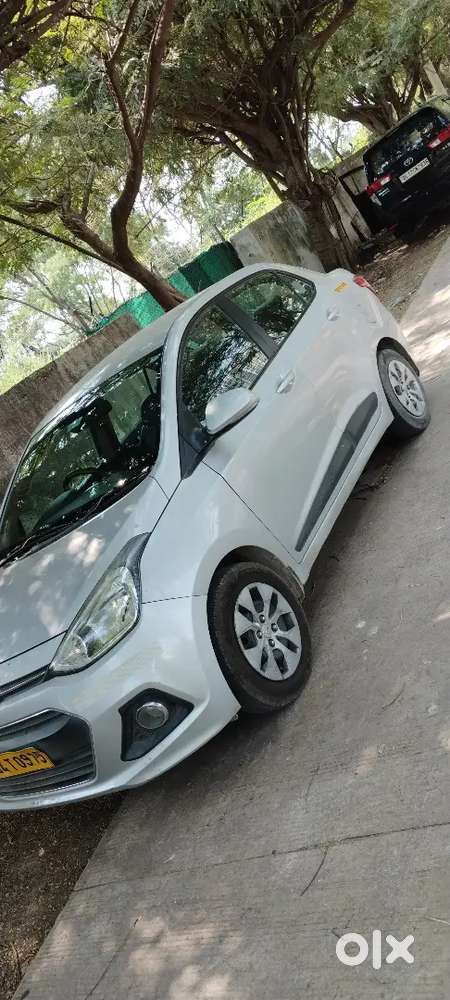 Hyundai Xcent 2016 Diesel Manual Car